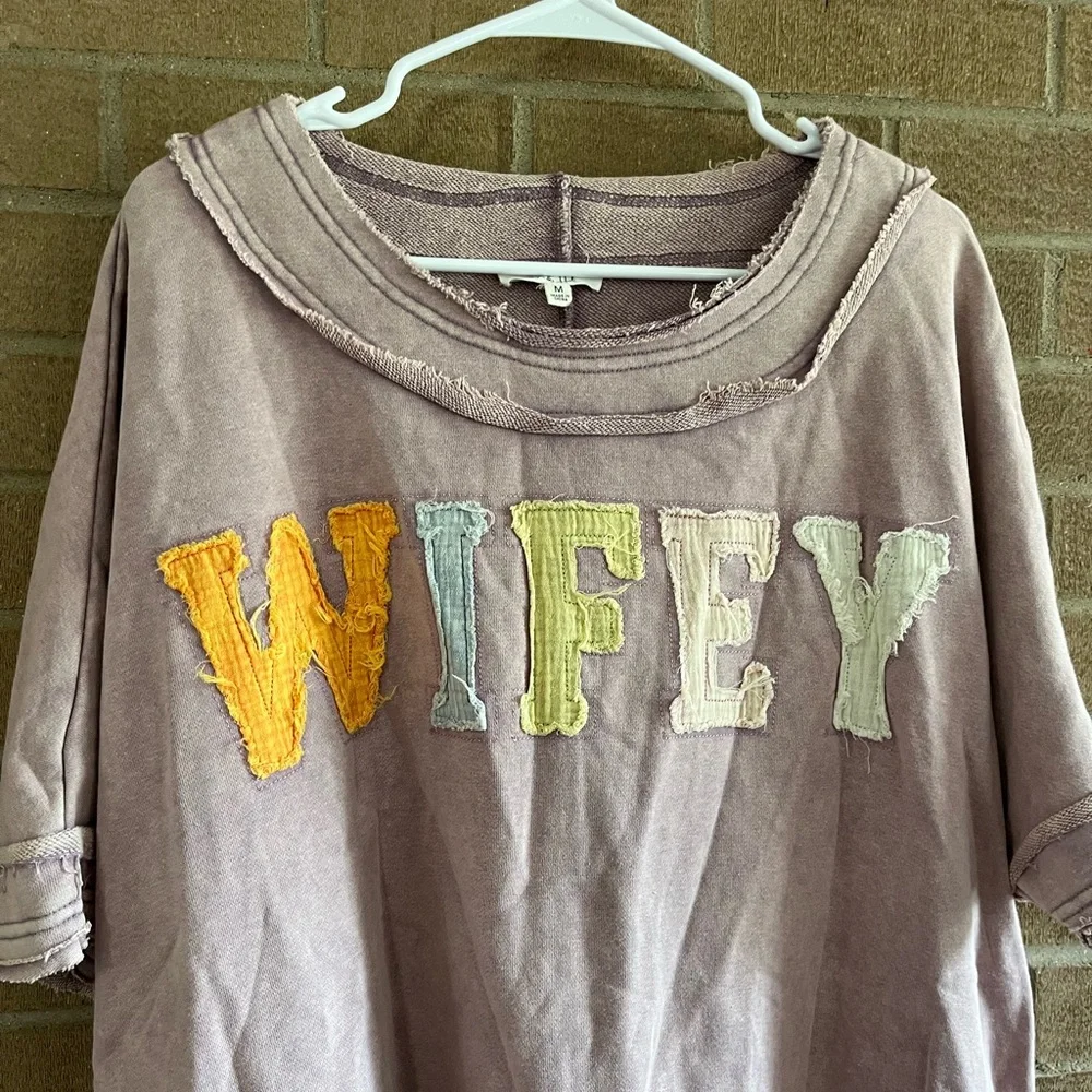 Oli & Hali Pink Tunic with WIFEY Graphic - Picture 4 of 6